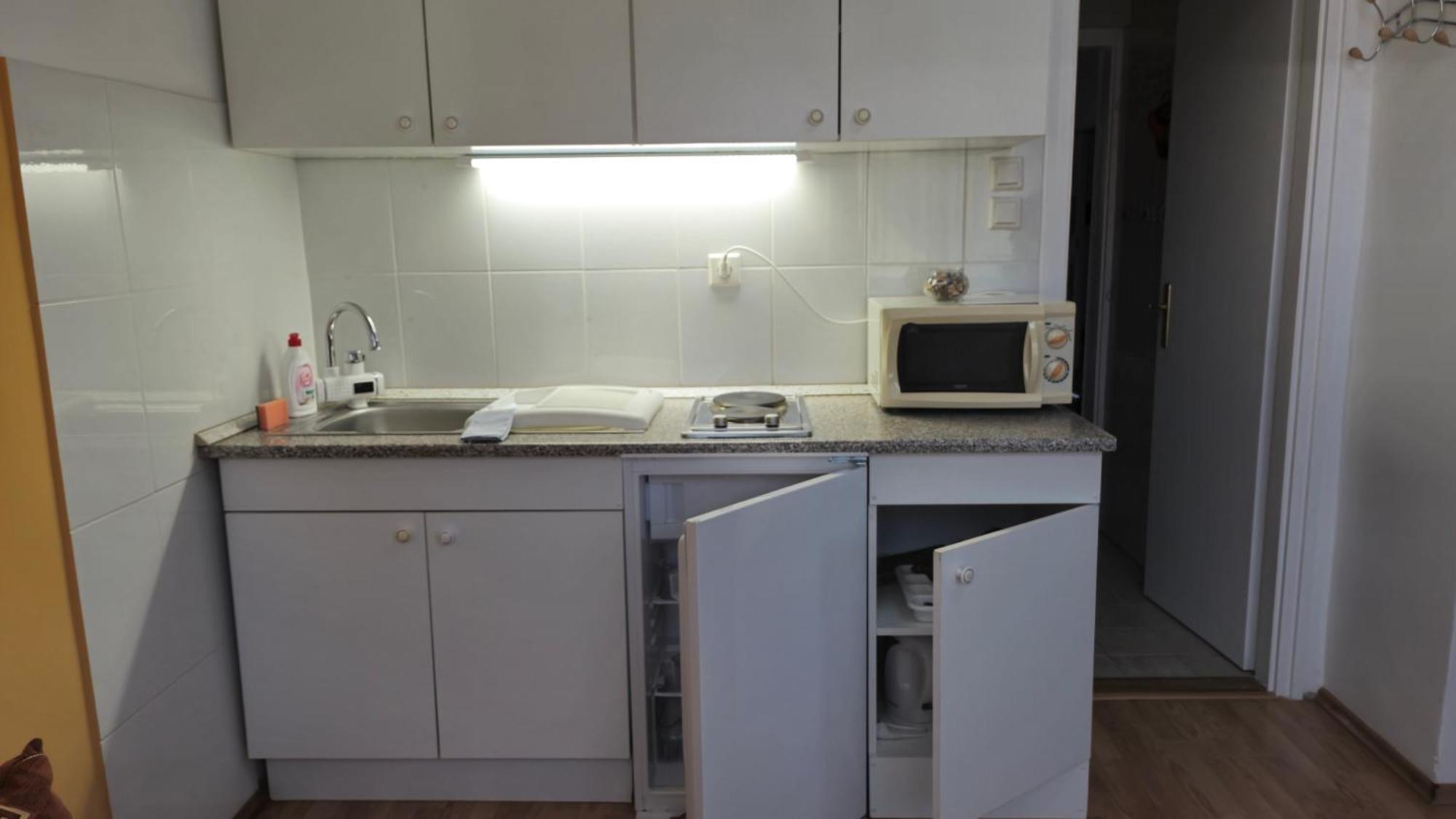 Roxanna Apartman Gyula Exterior foto