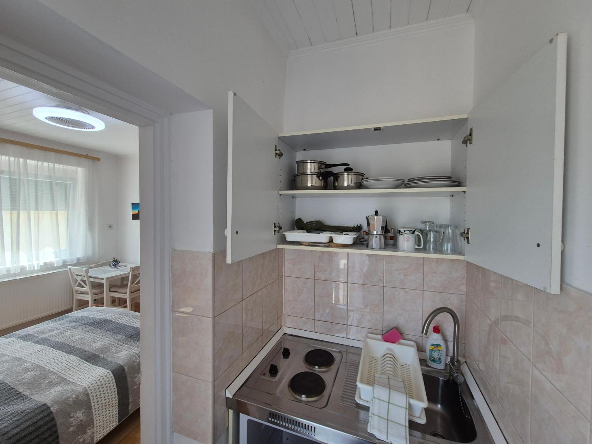 Roxanna Apartman Gyula Exterior foto
