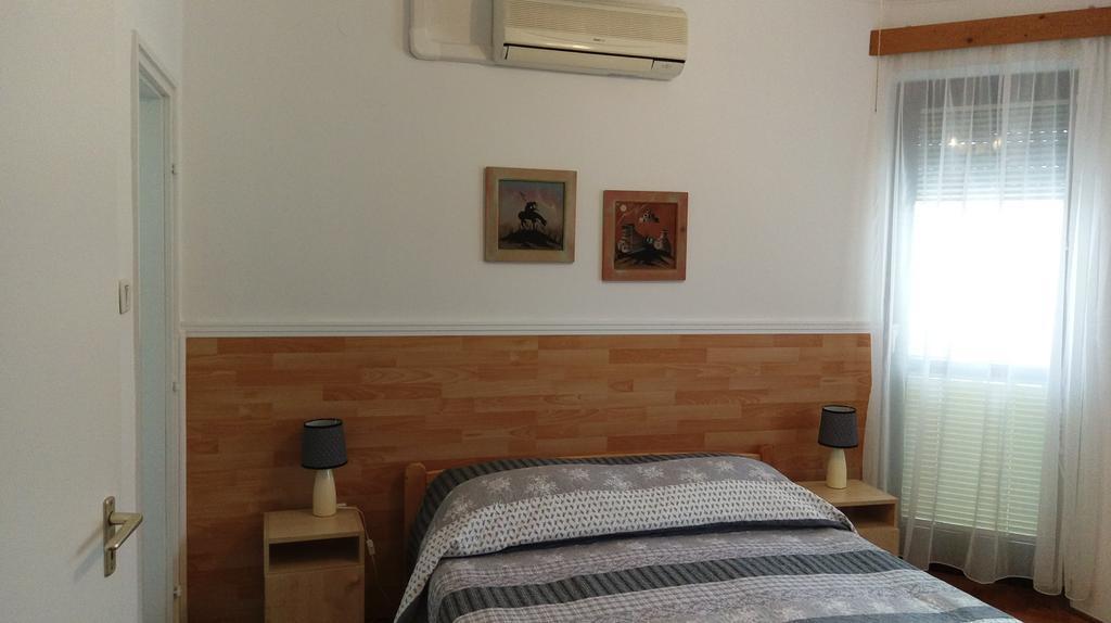 Roxanna Apartman Gyula Exterior foto